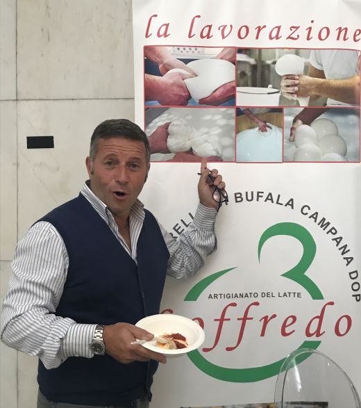  Büffel Mozzarella Produzent Loffredo