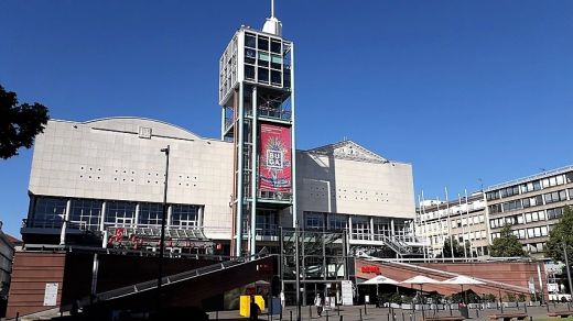 Das Stadthaus: Auch die Restaurants und Cafés sind wieder geöffnet