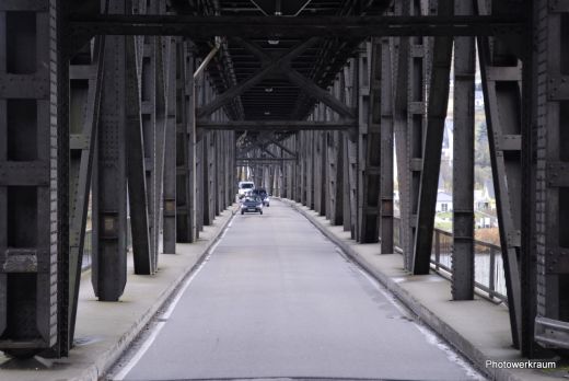 Stahlbrücke über die Mosel